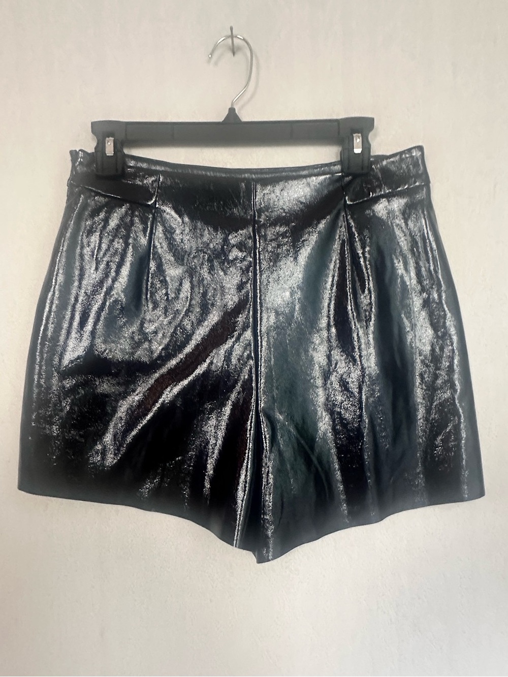 Zara Basics Black High-Shine Pleat Front Women's Shorts Side Zip Sz M Pleather